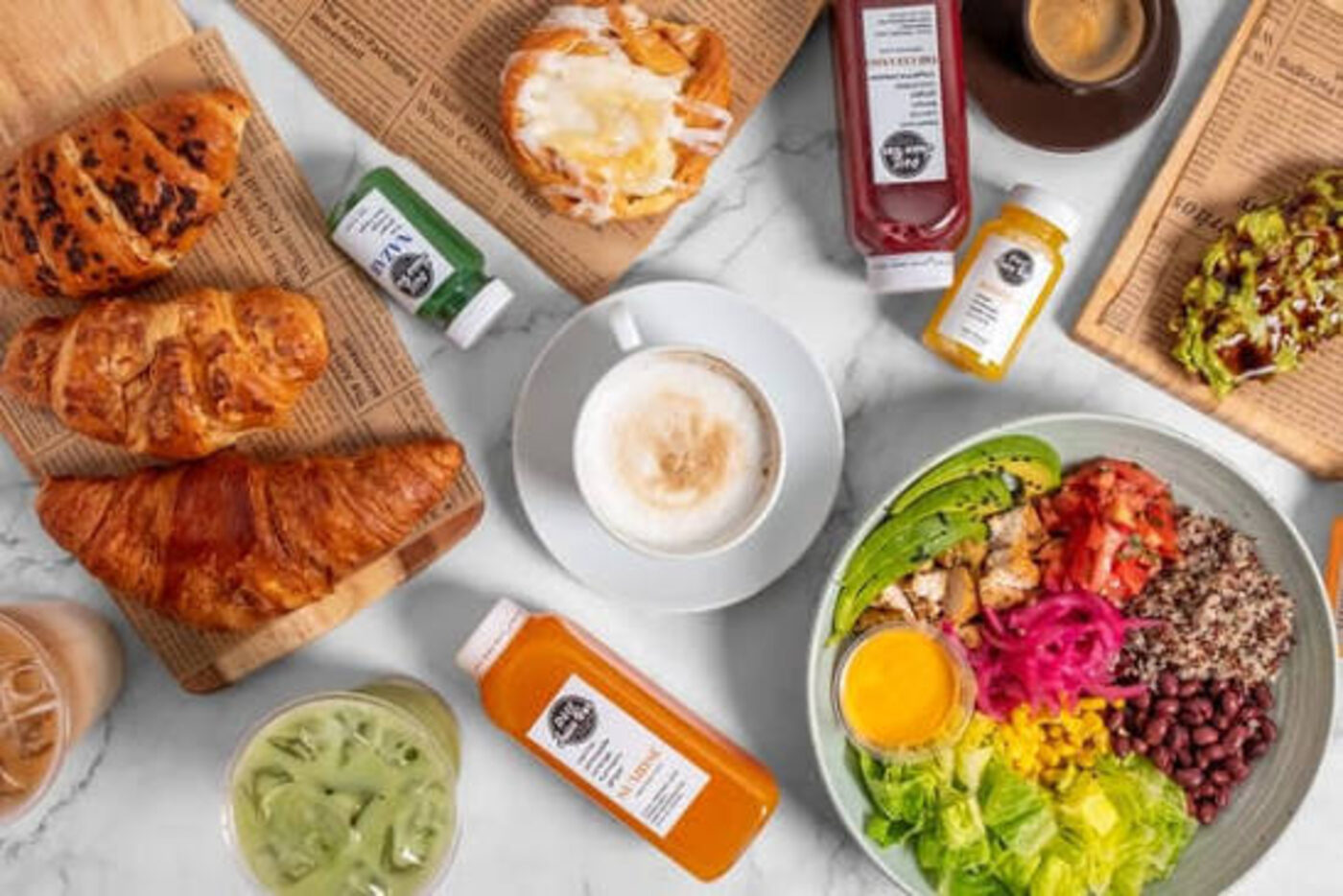 Dèlf Café — croissants, cold-pressed juices, cappuccino and a healthy bowl